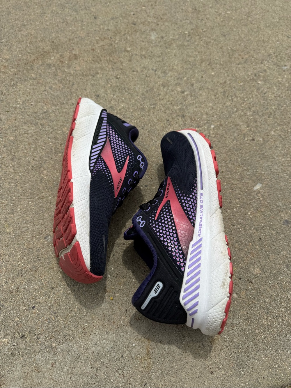Womens Brooks Adrenaline 22 (size 7.5) - Picture 8 of 9